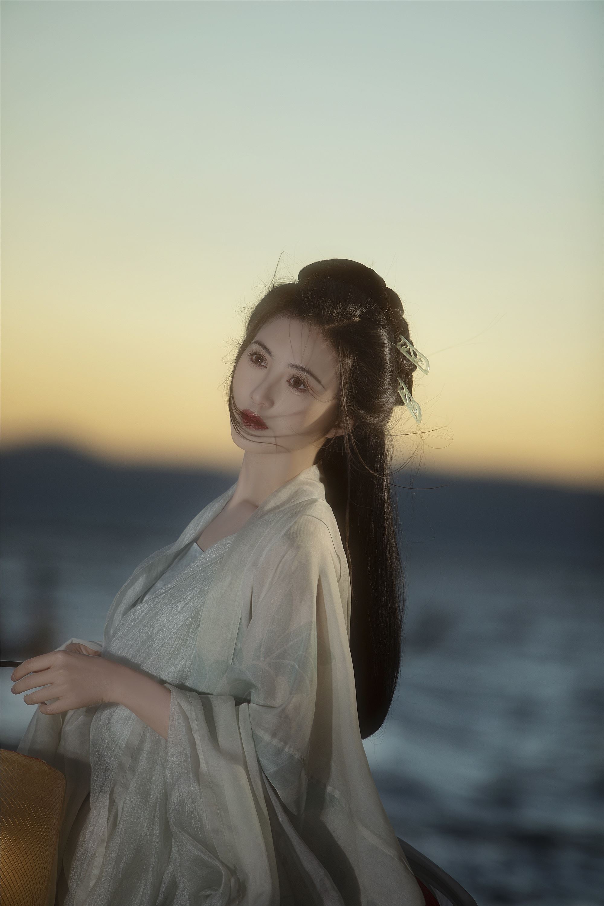 YITUYU艺图语 2025.01.24 要一个黄昏，满是风 南瓜
